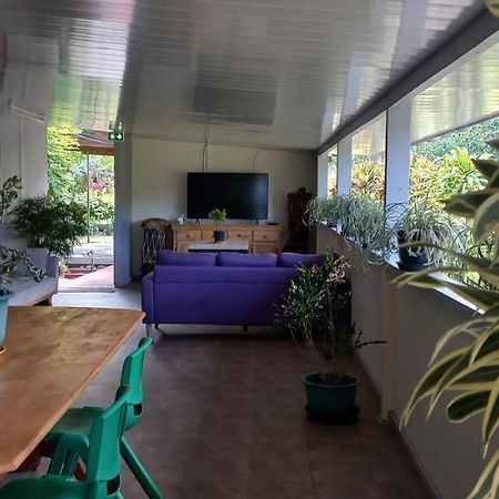 Pension Toka Eva Nuku Hiva Exterior foto